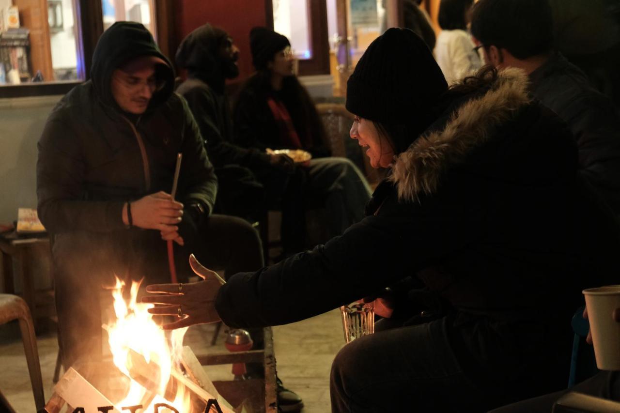 Mitra Mcleodganj Hostel McLeod Ganj Ngoại thất bức ảnh