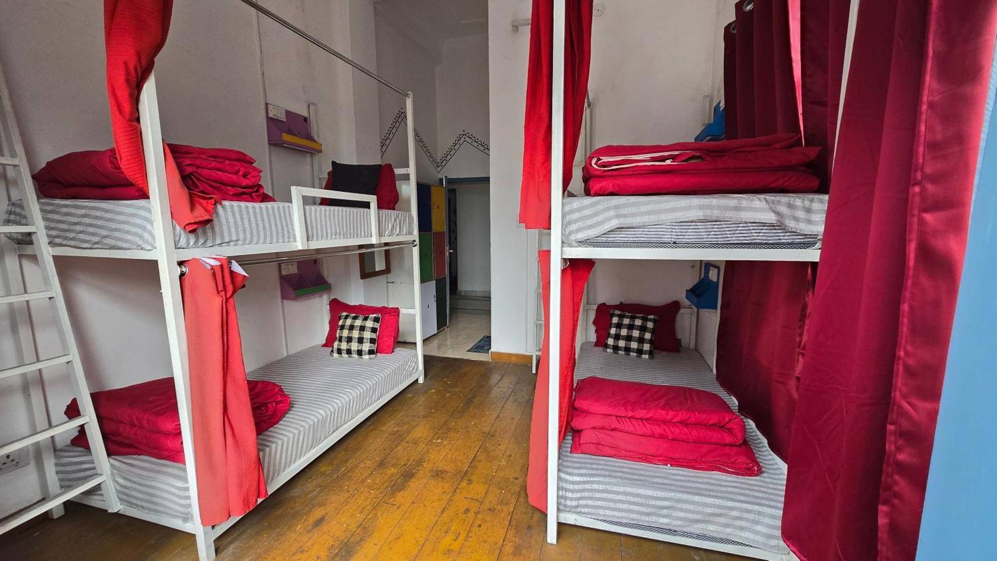 Mitra Mcleodganj Hostel McLeod Ganj Ngoại thất bức ảnh